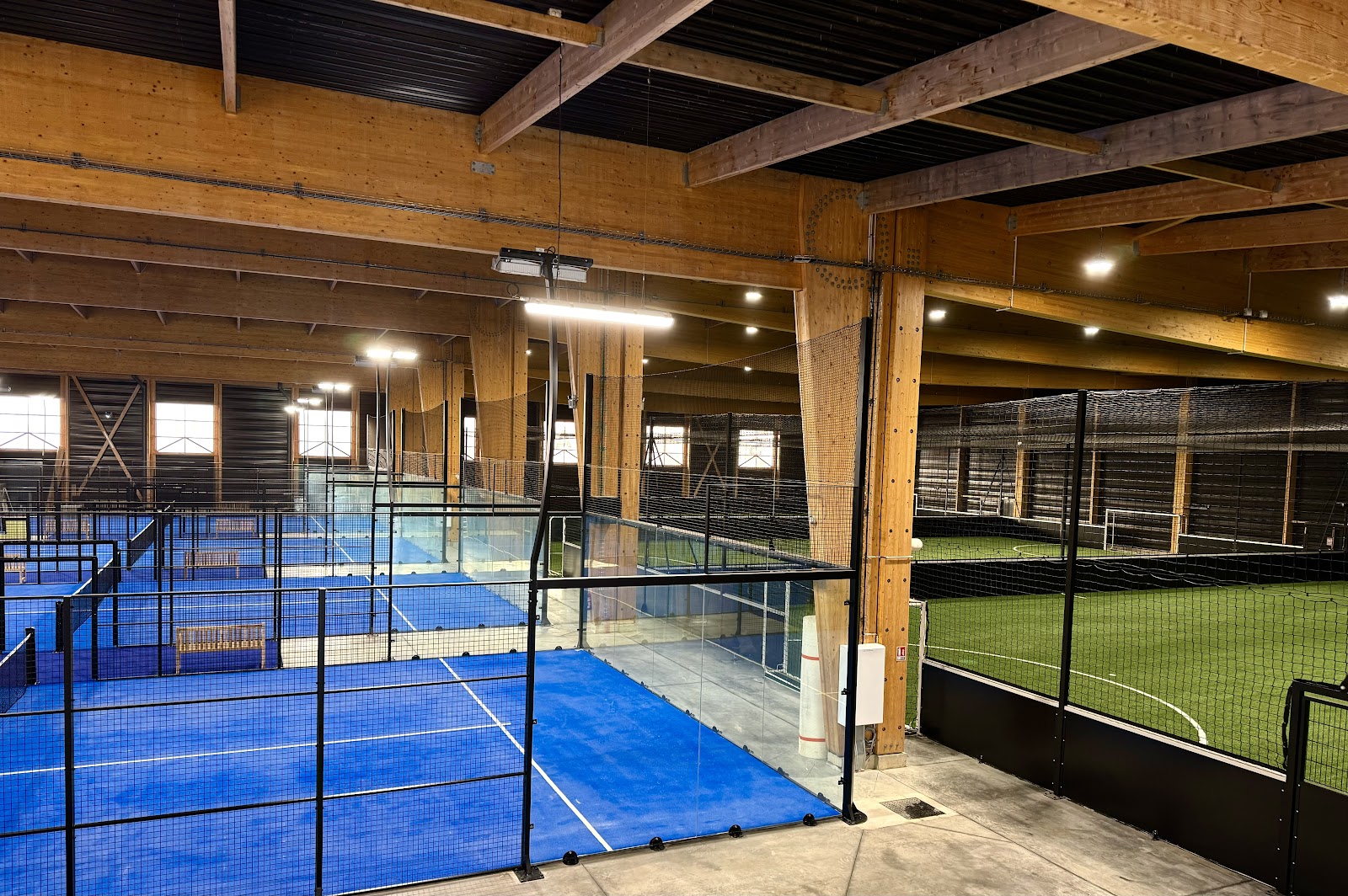 STADIUM, club de padel à Épron