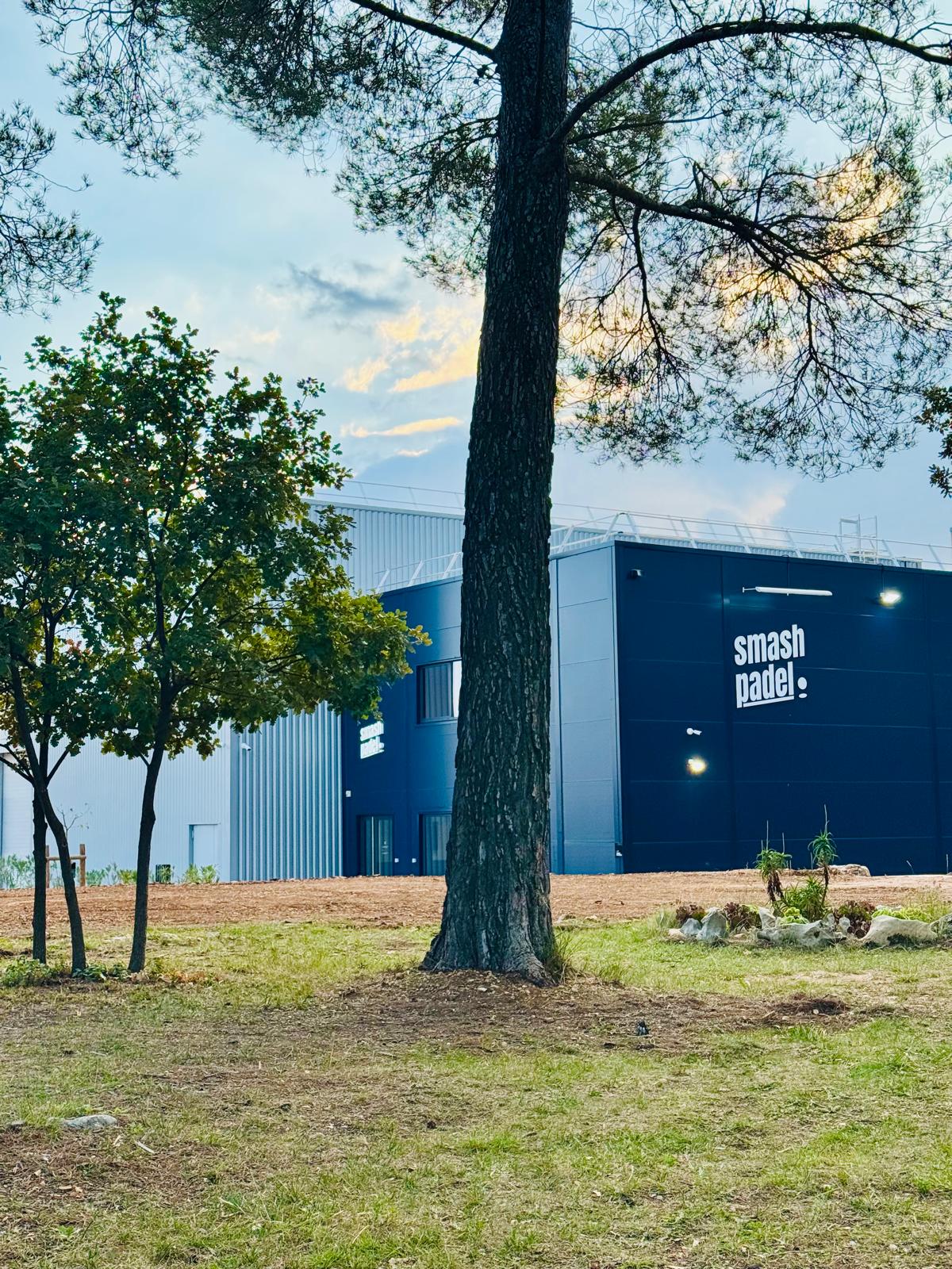 Smash Padel Le Castellet, club de padel à Signes