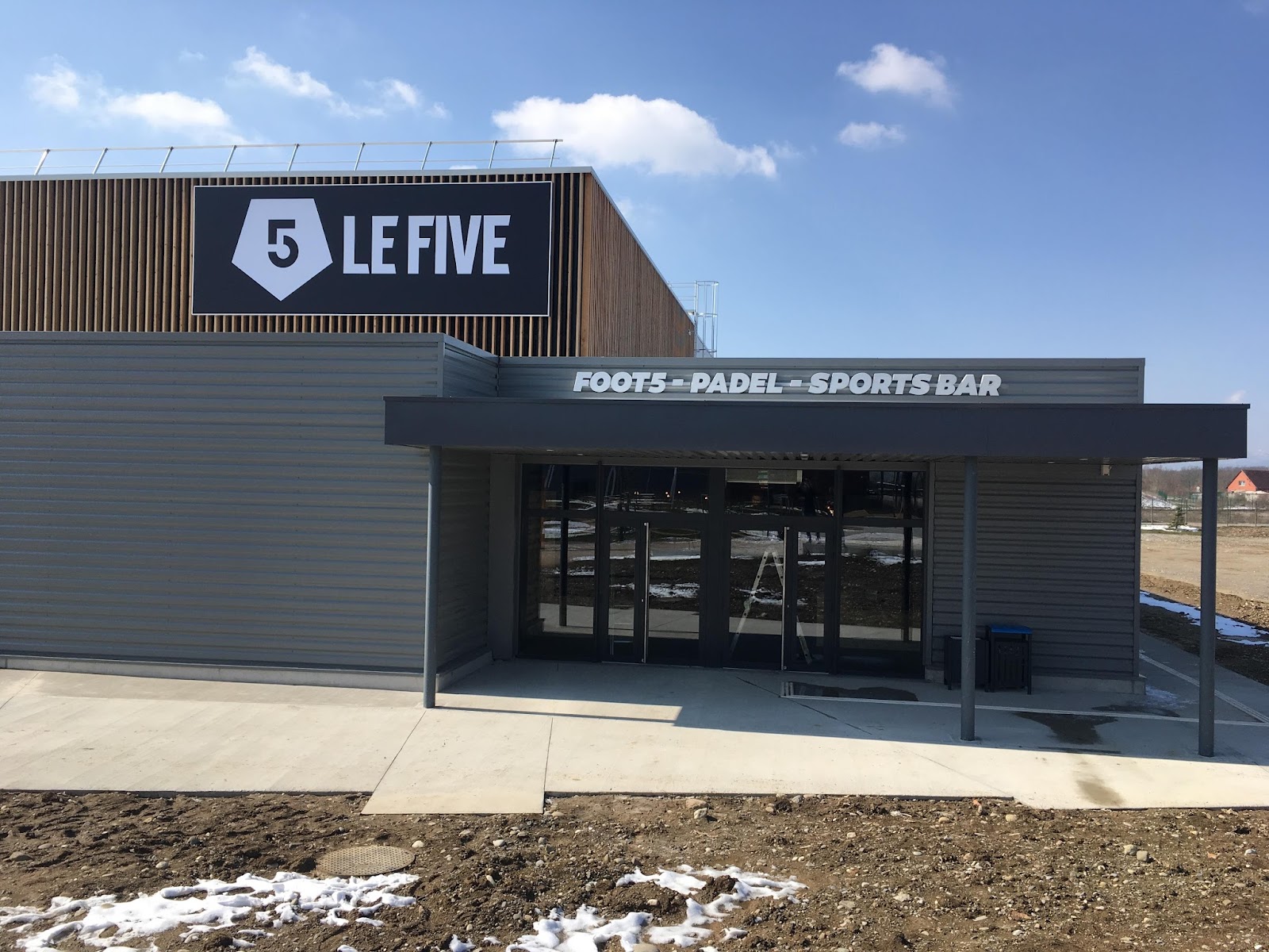 LE FIVE Mulhouse, club de padel à Wittenheim
