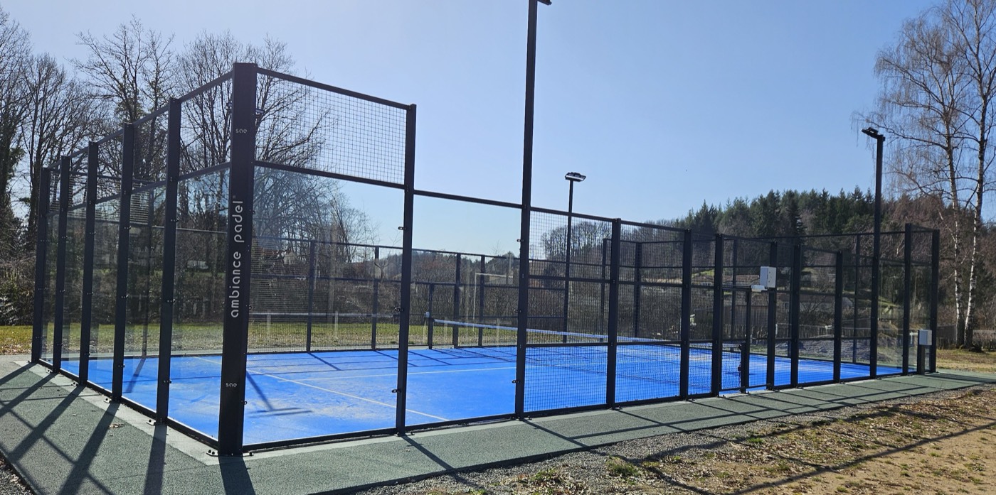 Padel - Le Rouget-Pers, club de padel à Le Rouget-Pers