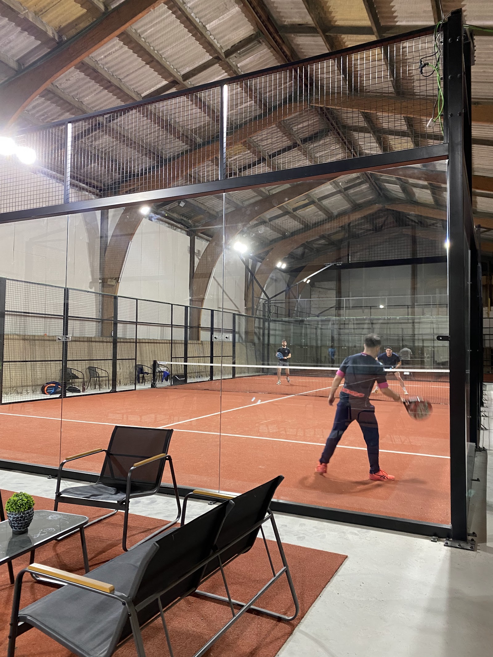 Padel Hermanos, club de padel à Vourles