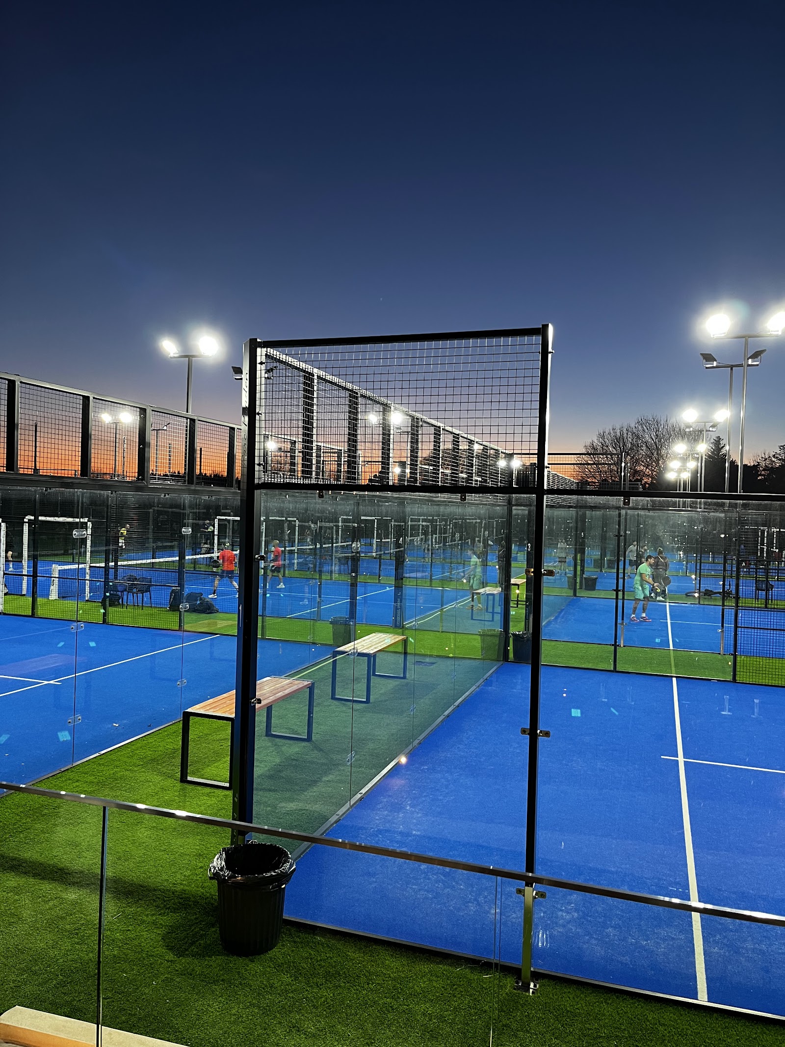 Padel Performance Center - Parc Praden, club de padel à Marguerittes