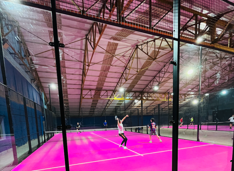 Padel9000, club de padel à Gent